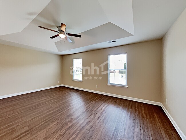 Building Photo - 982 Acadia Ct