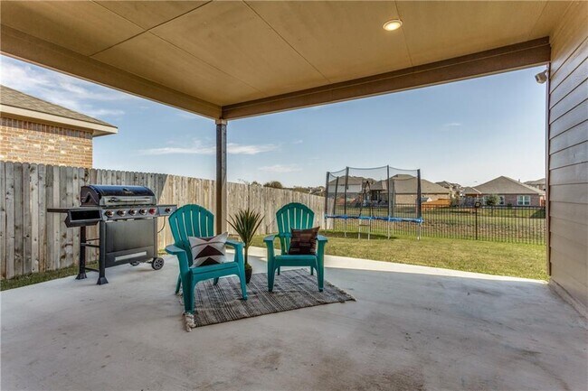 Building Photo - 744 Blue Oak Blvd