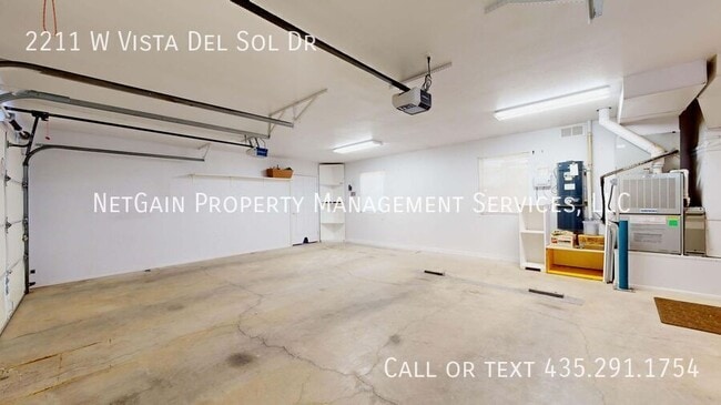 Building Photo - 2211 W Vista Del Sol Dr