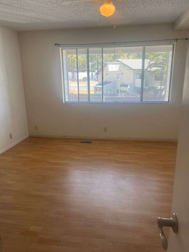 Building Photo - Apartment Close to Cal Poly and Downtown SLO