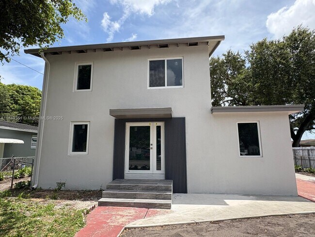 Building Photo - 3368 NW 51st Terrace