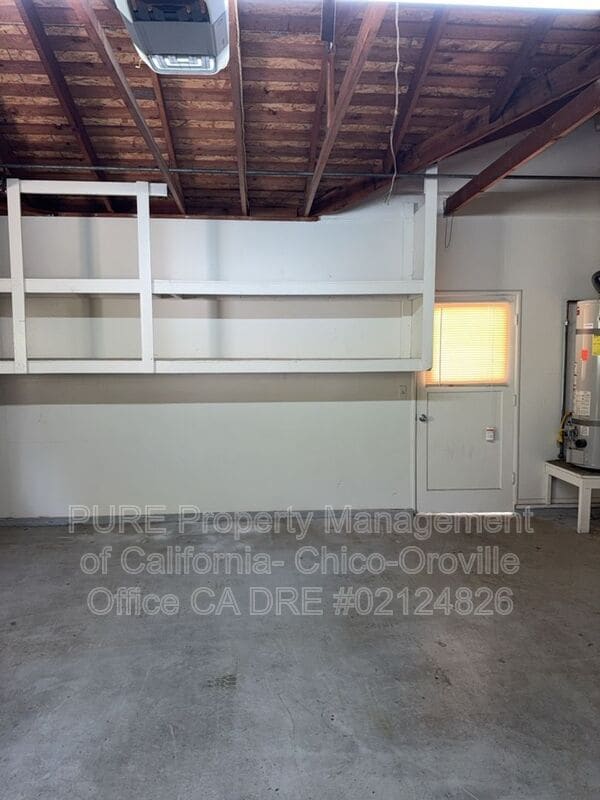 Building Photo - 84 Valley View Dr