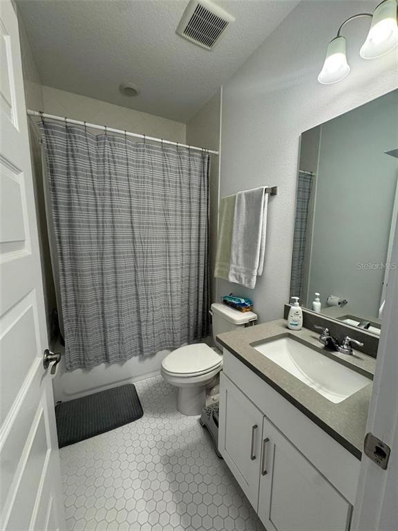 Building Photo - 14931 Lebeau Lp