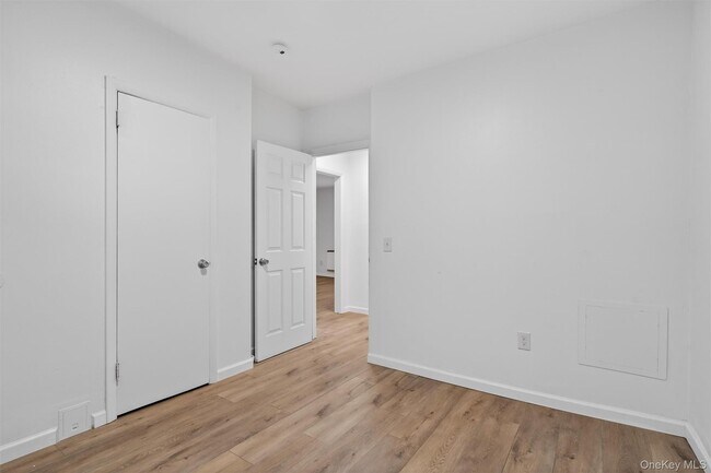 Building Photo - 376 NY-52