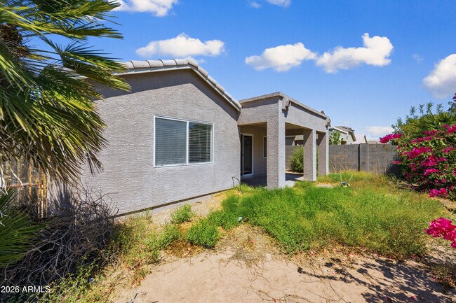 Building Photo - 10469 W Granada Rd