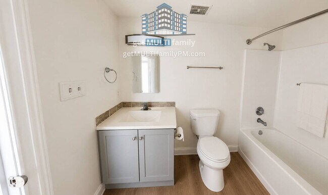 Building Photo - 327 E Vine Cir