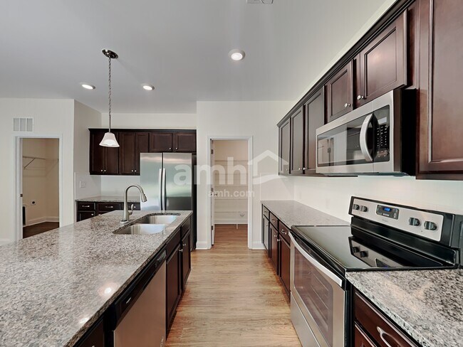 Building Photo - 4925 Wilcrest Ct