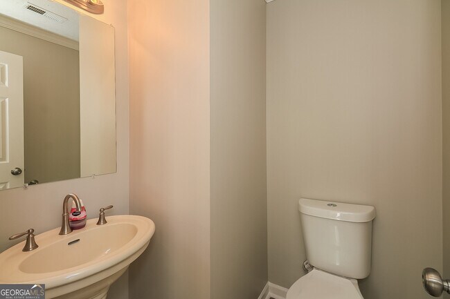 Building Photo - 7815 Big Ben Ct