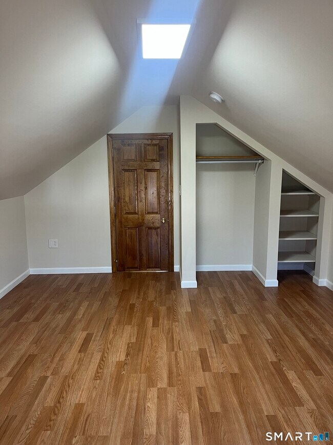 Building Photo - 2101 Scott Rd