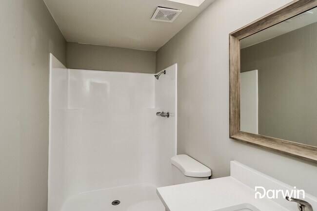 Building Photo - 1815 W Charleston Ave