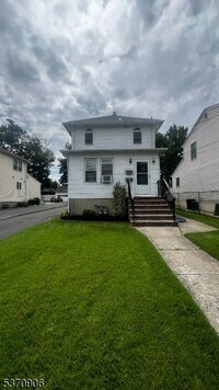 Building Photo - 41 3rd Ave