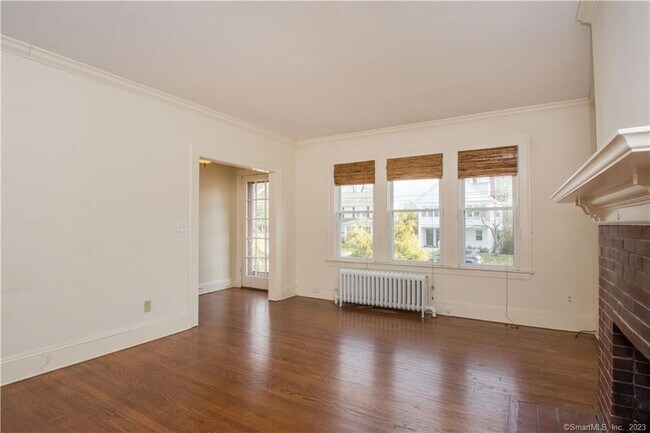 Building Photo - 77 Maplewood Ave