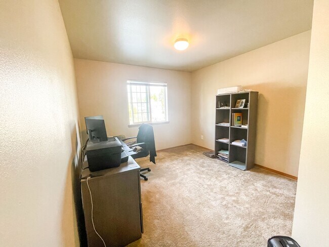 Building Photo - 3 Bedroom Arlington Home