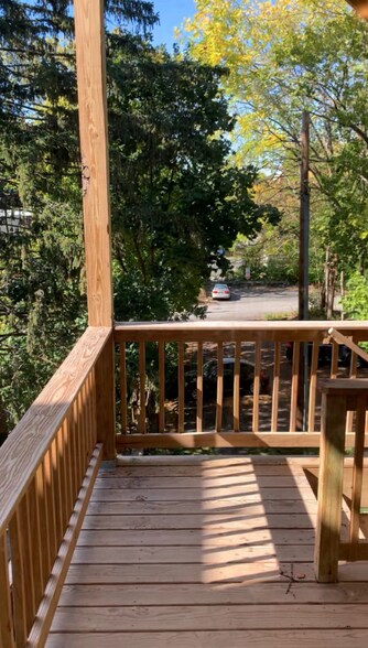 Building Photo - 33 S Lake Ave