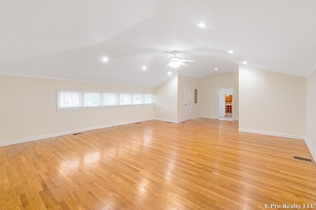 Building Photo - Welcome Home!