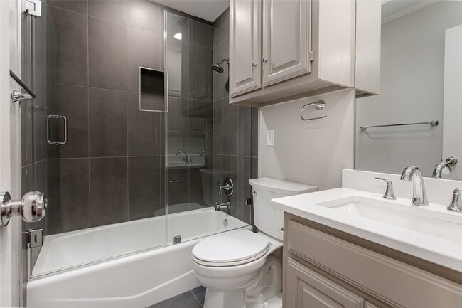 Building Photo - 2117 Promontory Point