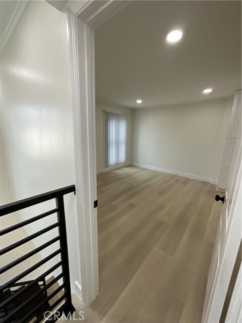 Building Photo - 9745 Port Royal Cir