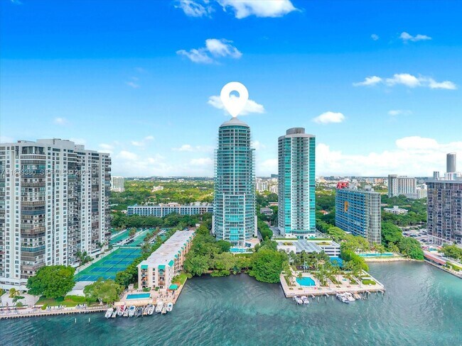 Building Photo - 2127 Brickell Ave