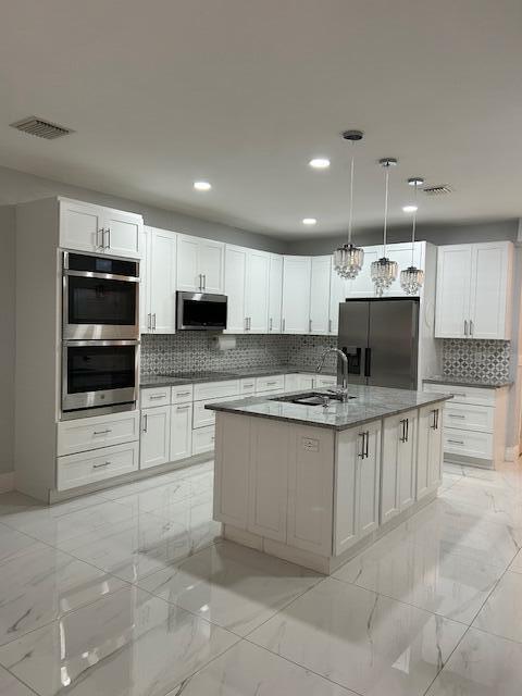 Building Photo - 1305 Lucaya Dr