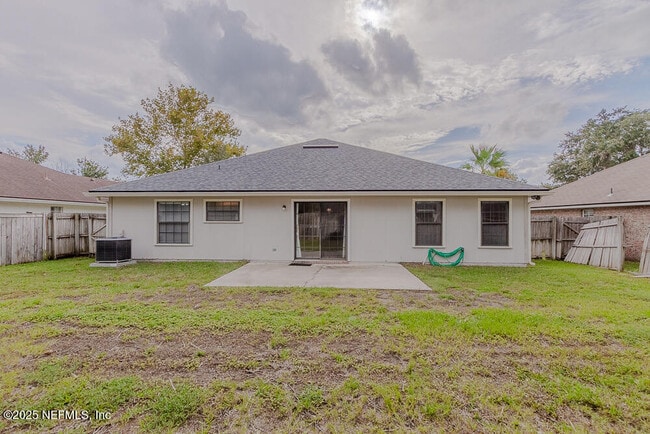 Building Photo - 4393 Pebble Brook Dr