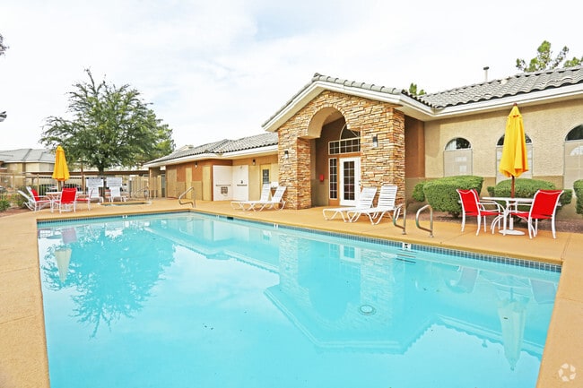 Bella Fiore pool - Bella Fiore
