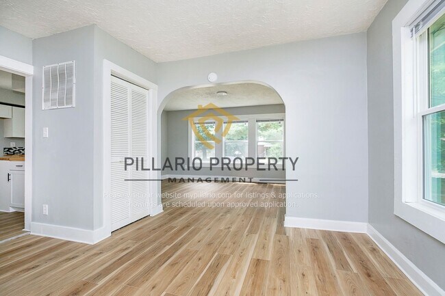 Building Photo - Cozy 3 Bedroom, 1 Bathroom Home Available ...