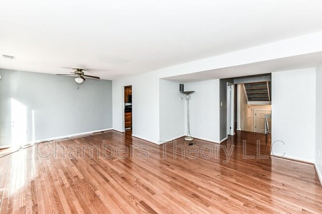 Building Photo - 8088 Edinburgh Dr