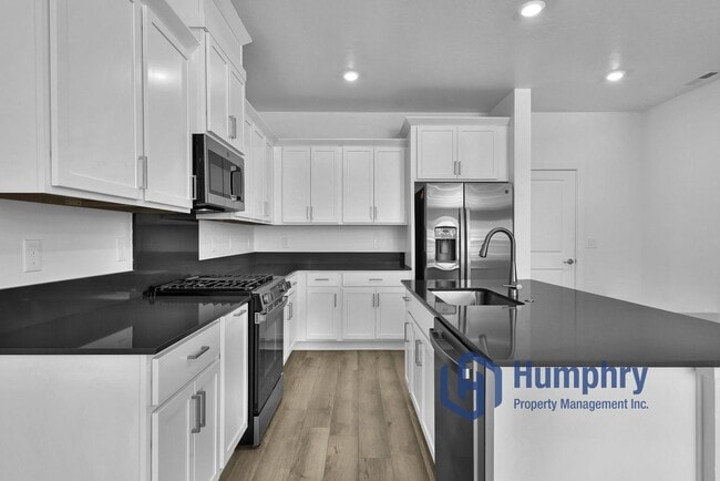 Building Photo - Brand New Home in Desirable Eagle