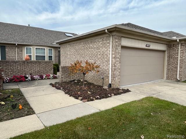 Building Photo - 49777 Hidden Valley Dr