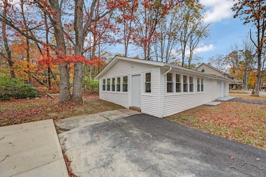 Building Photo - 752 Toll Rd