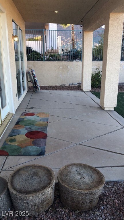 Building Photo - 720 Viola Cir