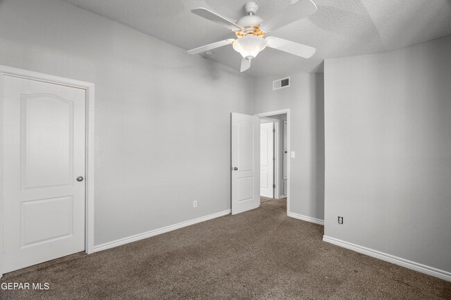 Building Photo - 14141 Tierra Leona Dr