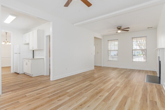 Building Photo - Stylish 3 Bedroom Home in The Sought-After Lake Carolina