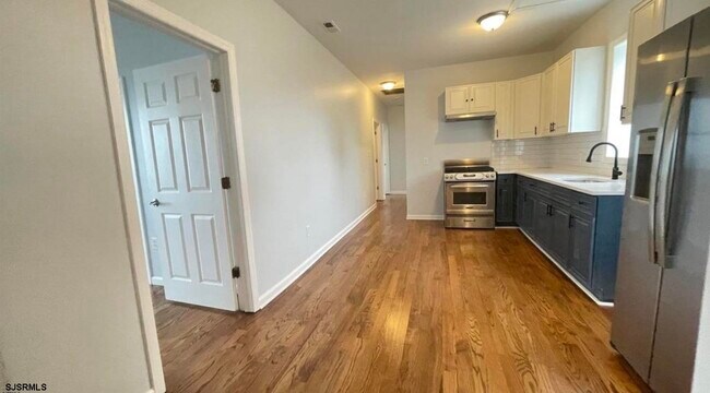 Building Photo - 222 S Rhode Island Ave