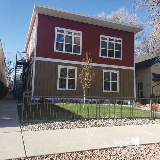Building Photo - 525 E Kiowa St