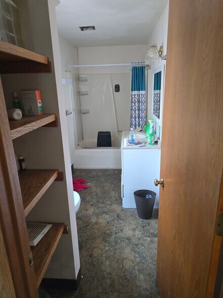 bathroom shower over tub - 2112 Clarence Ave