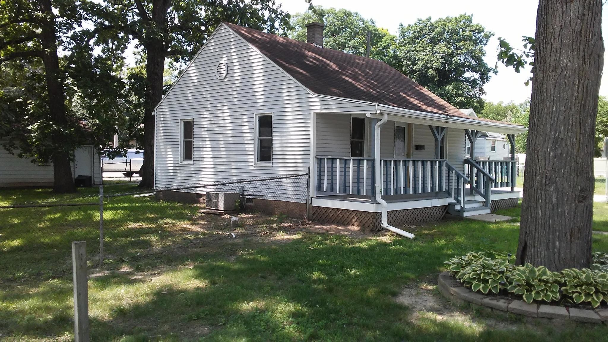 Building Photo - 427 N Briggs St