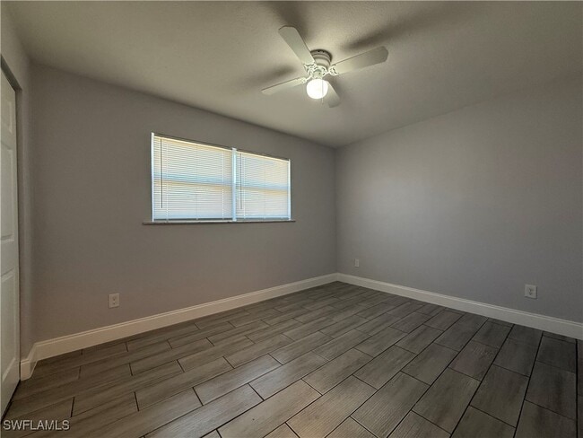 Building Photo - 1315 NE Pine Island Ln