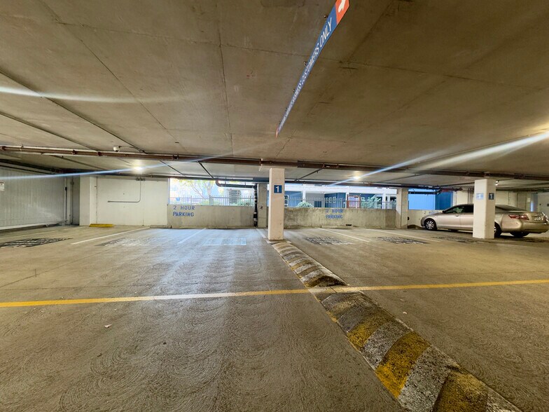 Building Photo - 1121 40th St