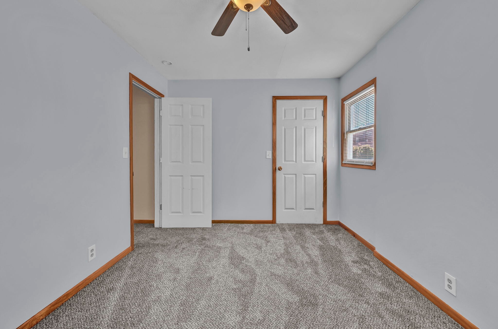 Building Photo - 12401 Fairview Ct