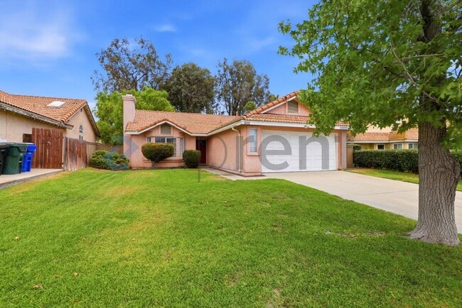 Building Photo - 3032 Chablis Ave