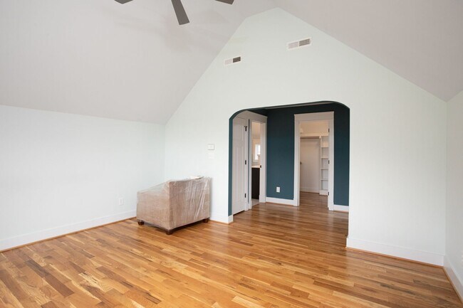 Building Photo - Downtown Durham Oasis! - Three Bedroom Home With Truly Unique Entire Top Floor Primary Suite