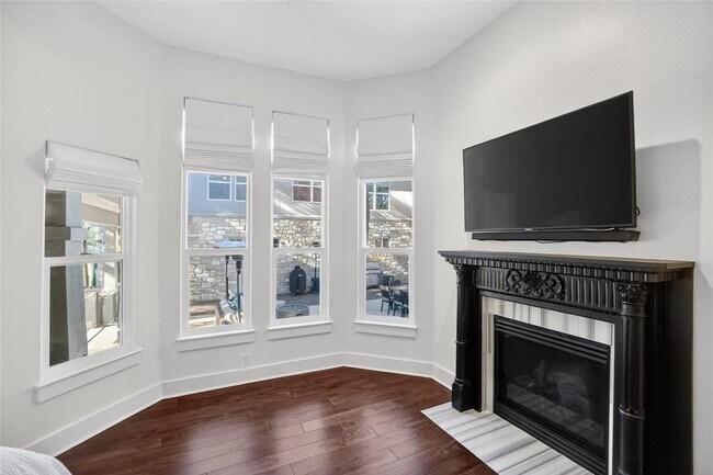 Building Photo - 3627 Stoneridge Rd