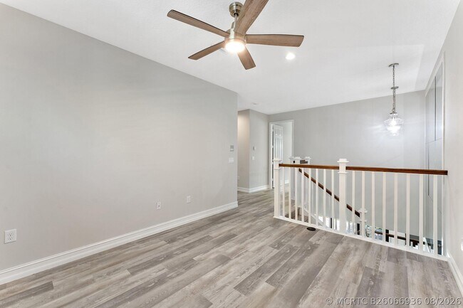 Building Photo - 14545 Alabaster Ave