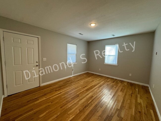 Building Photo - Country Setting!  2 Bed/2 Bath Home