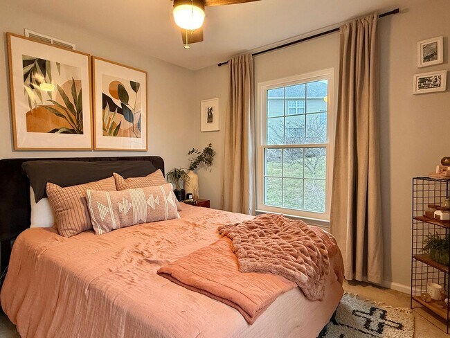 Building Photo - 602 Hamilton St