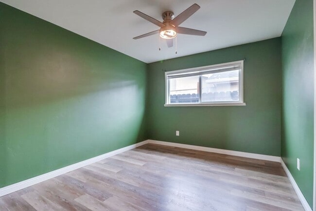 Building Photo - Imperial Beach, Gorgeous 4 bed 2 bath home...