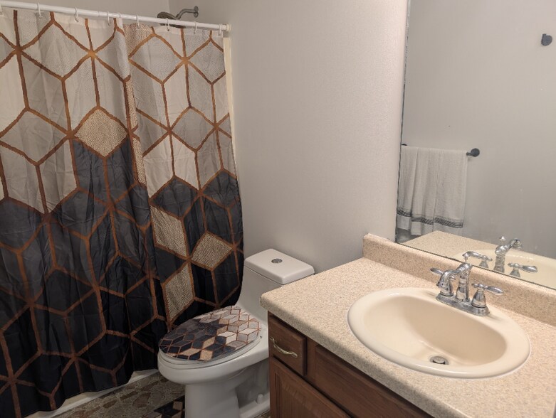 Building Photo - 5700 Miles Rd