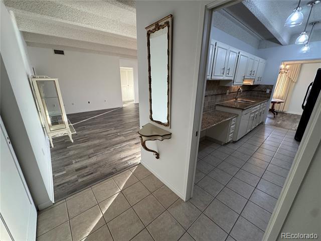 Building Photo - 7877 E Mississippi Ave