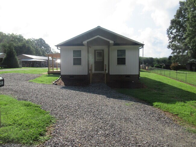Building Photo - Brand-New 2-Bedroom, 2-Bath Home for Rent in Maiden!